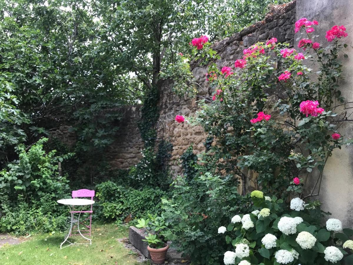 Les Aiguieres En Provence Bed & Breakfast Suze la Rousse Bagian luar foto