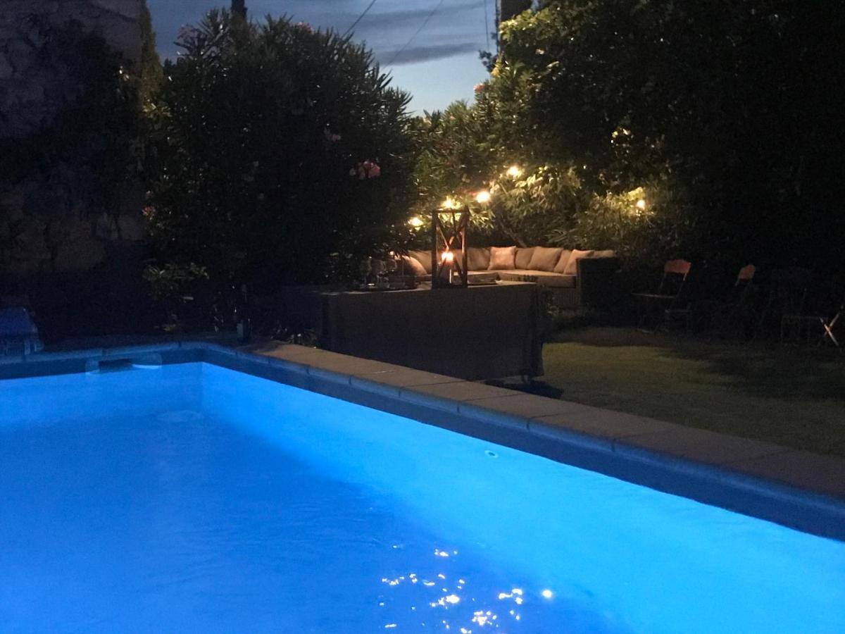Les Aiguieres En Provence Bed & Breakfast Suze la Rousse Bagian luar foto