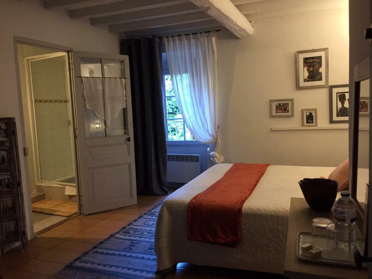 Les Aiguieres En Provence Bed & Breakfast Suze la Rousse Bagian luar foto