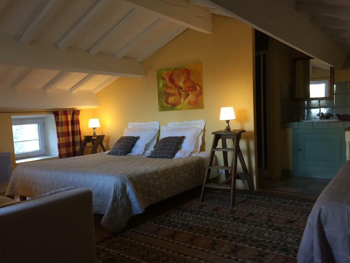 Les Aiguieres En Provence Bed & Breakfast Suze la Rousse Bagian luar foto
